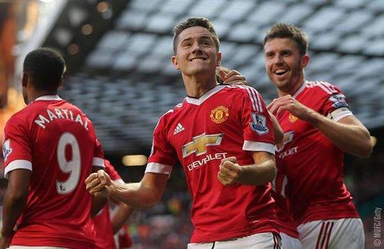 马丁内斯 马丁内斯